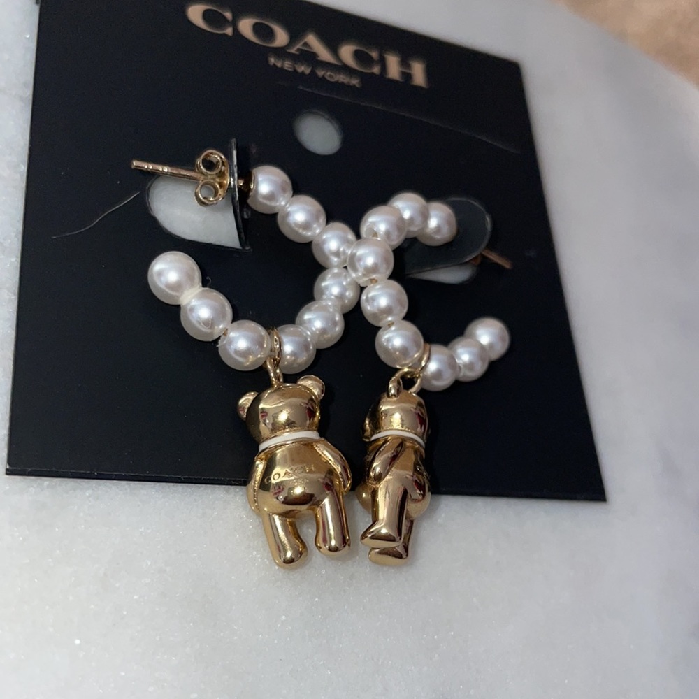 Coach Bear Pearl 🐻 Earrings - Picture 3 of 3